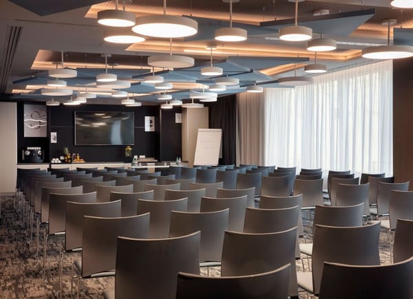 HAMPTON BY HILTON PARIS CLICHY, Hôtel 4*, France